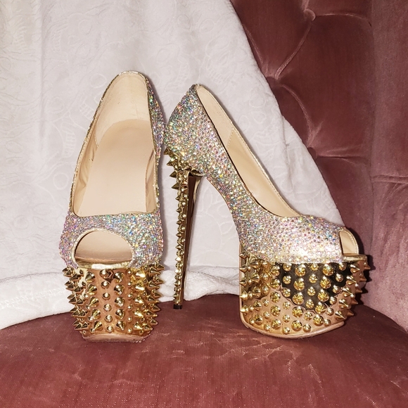 ❌SOLD❌ Bling spike heels - Picture 3 of 3